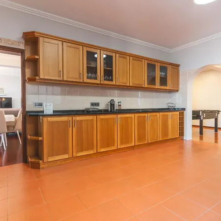 Alves By Altlantic Feriehus São Roque do Faial