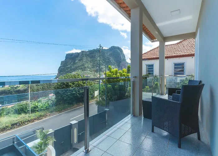 Alves By Altlantic São Roque do Faial